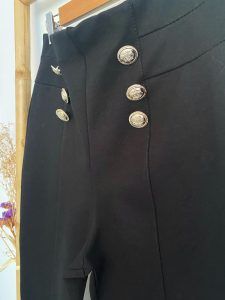 pantaloncuquibotones